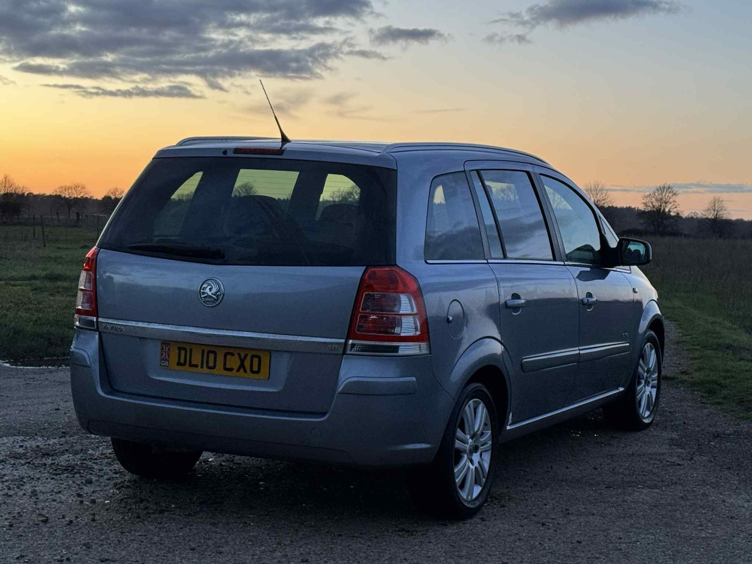 Used Vauxhall Zafira 2010 for sale - 77438732: Photo 6