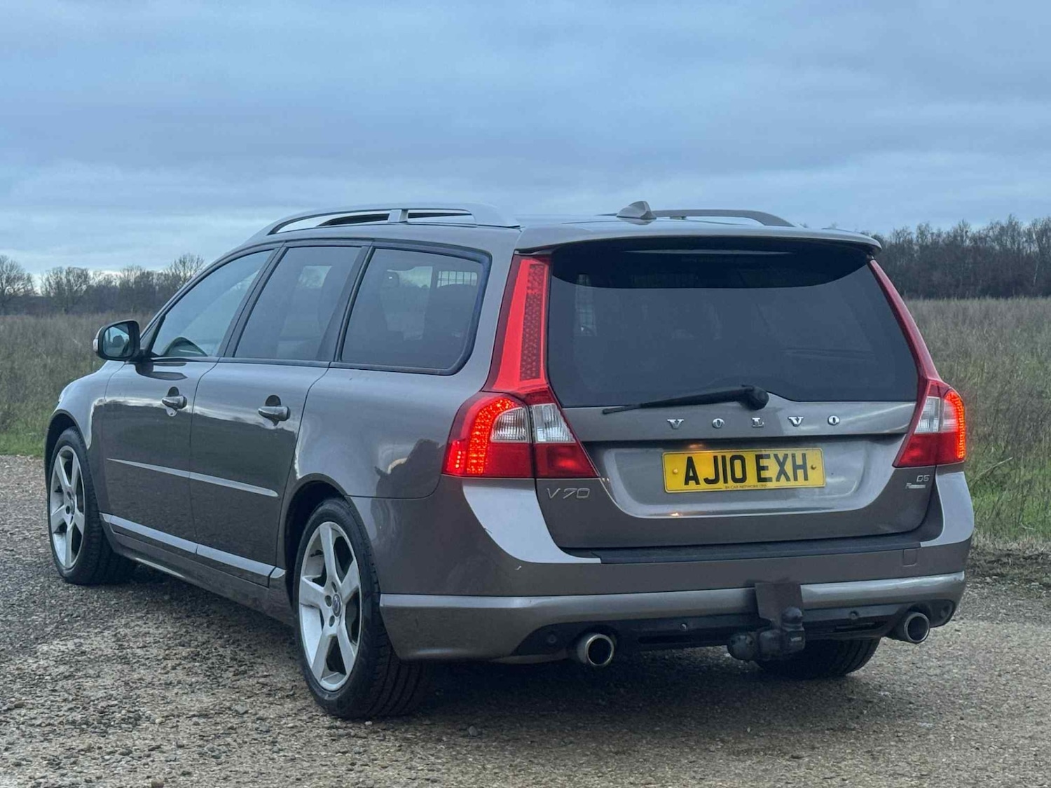 Used Volvo V70 2010 for sale - 77162104: Photo 6