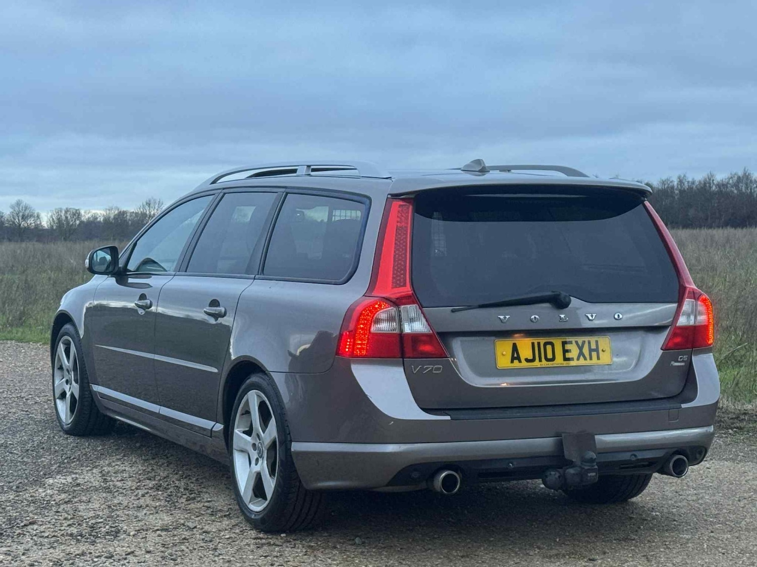 Used Volvo V70 2010 for sale - 77162104: Photo 8
