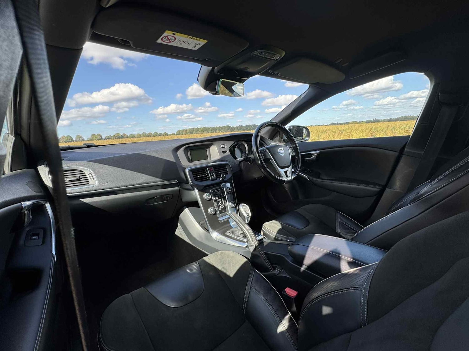 Used Volvo V40 2015 for sale - 76027615: Photo 13