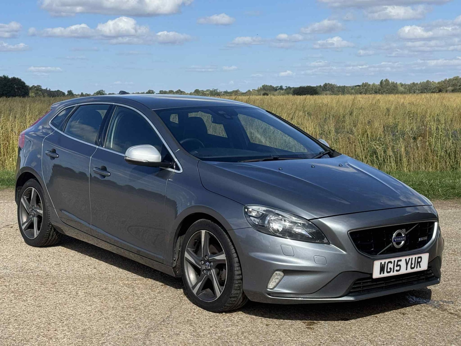 Used Volvo V40 2015 for sale - 76027615: Photo 15