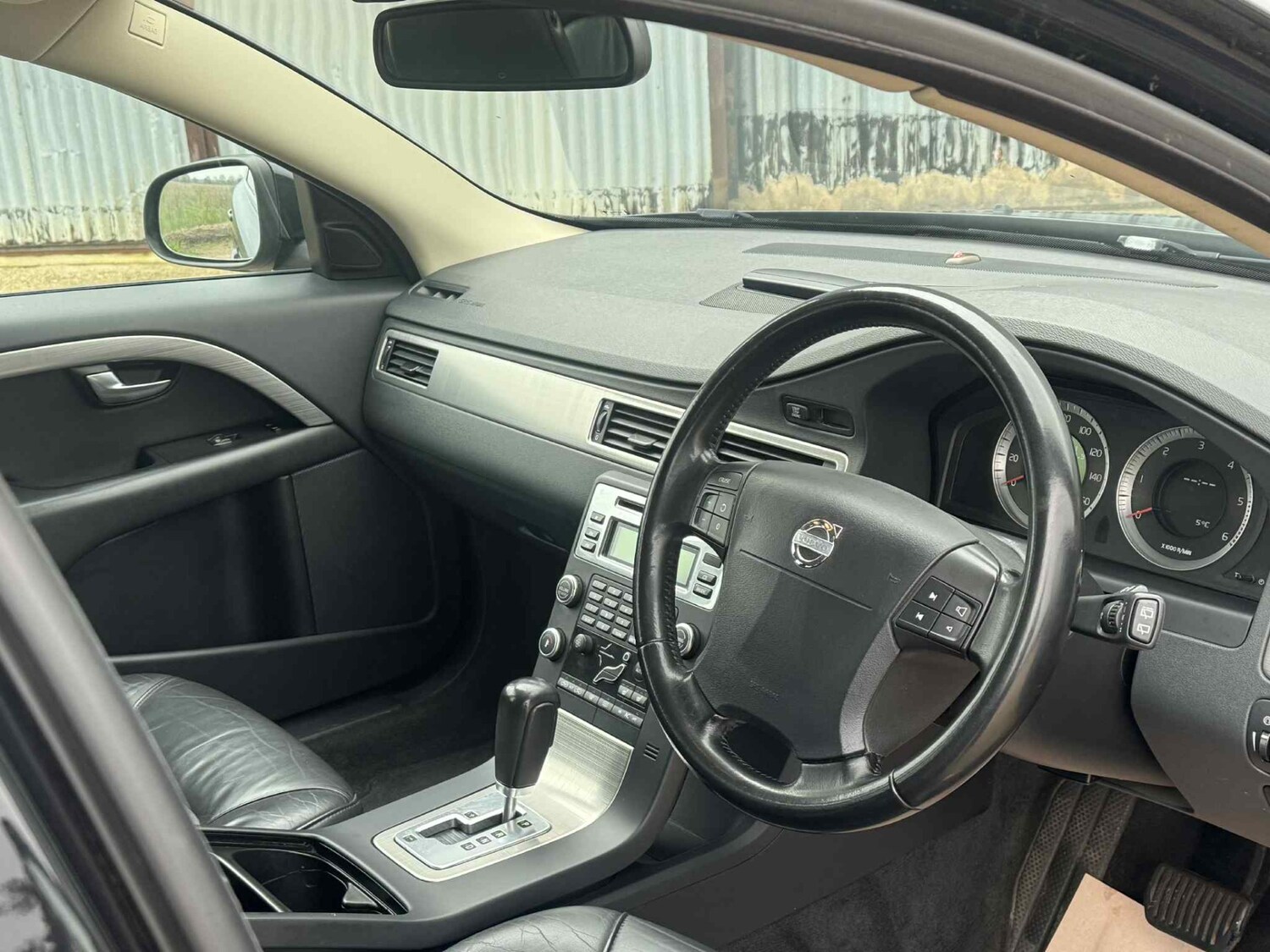 Used Volvo V70 2008 for sale - 77367264: Photo 20