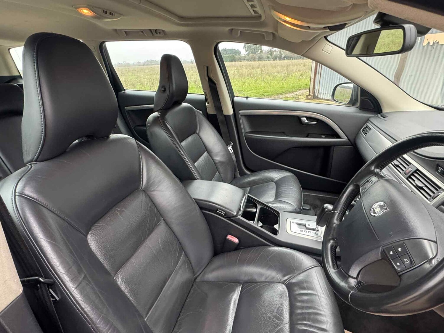 Used Volvo V70 2008 for sale - 77367264: Photo 23