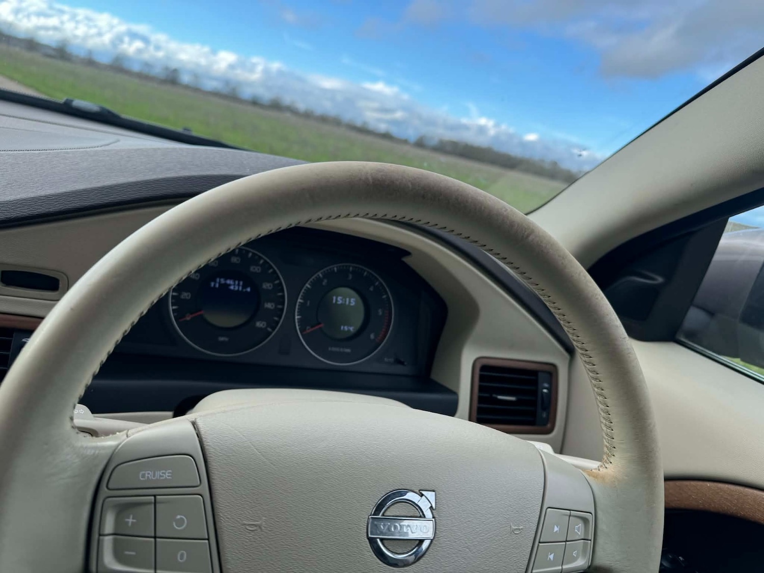 Used Volvo XC70 2009 for sale - 77691944: Photo 19