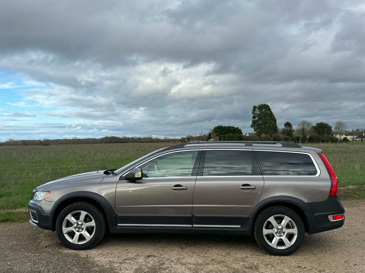 Used Volvo XC70 2009 for sale - 77691944: Photo 5