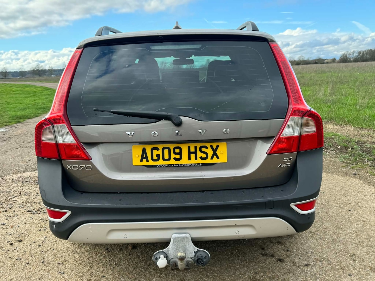 Used Volvo XC70 2009 for sale - 77691944: Photo 9