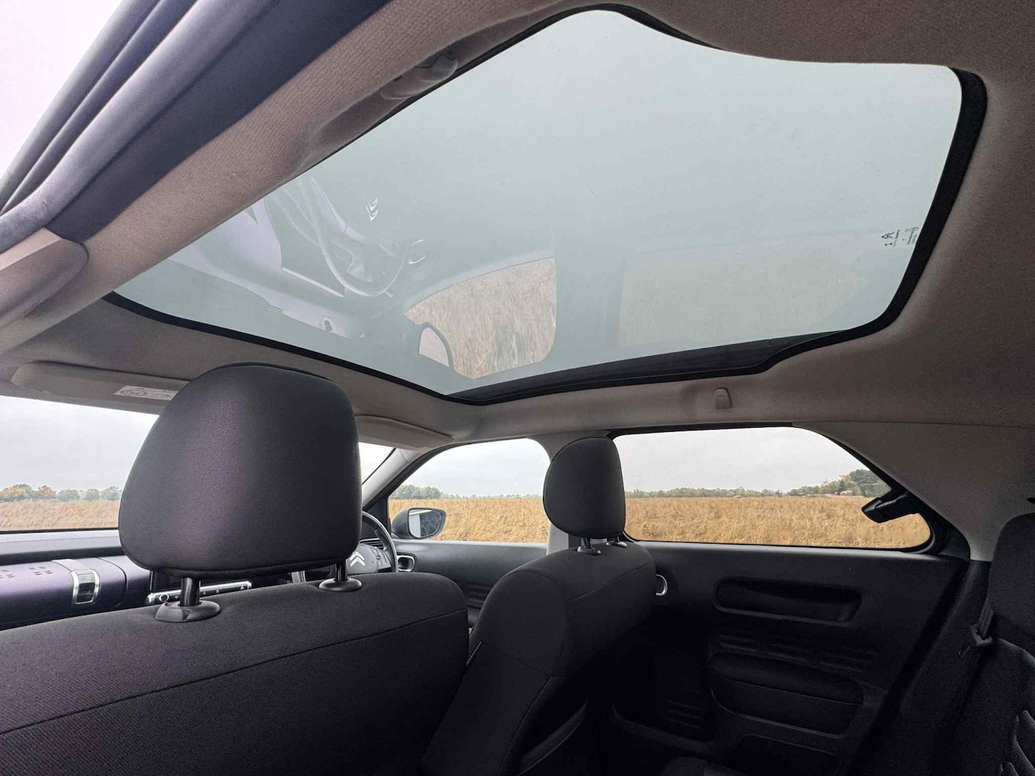 Used Citroen C4 Cactus 2015 for sale - 76265716: Photo 15