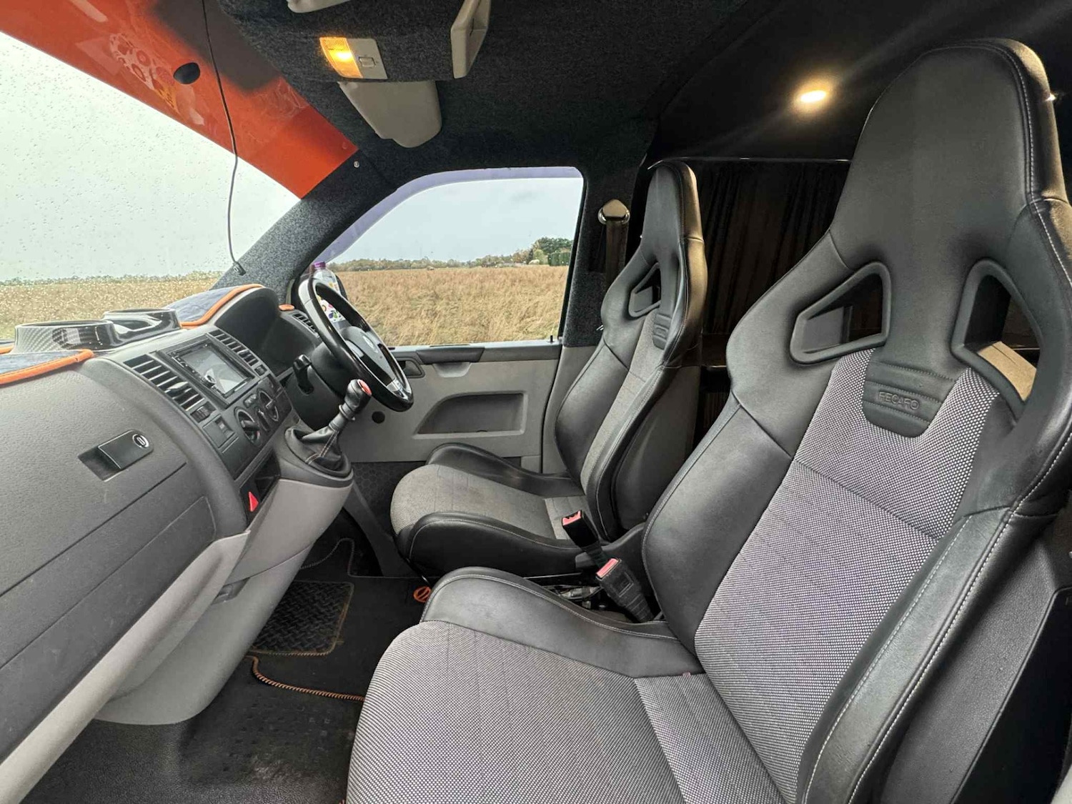 Used Volkswagen Transporter 2005 for sale - 76380244: Photo 21