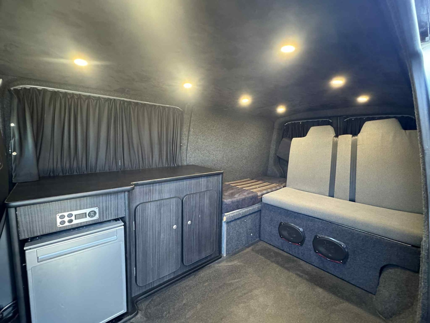 Used Volkswagen Transporter 2005 for sale - 76380244: Photo 23