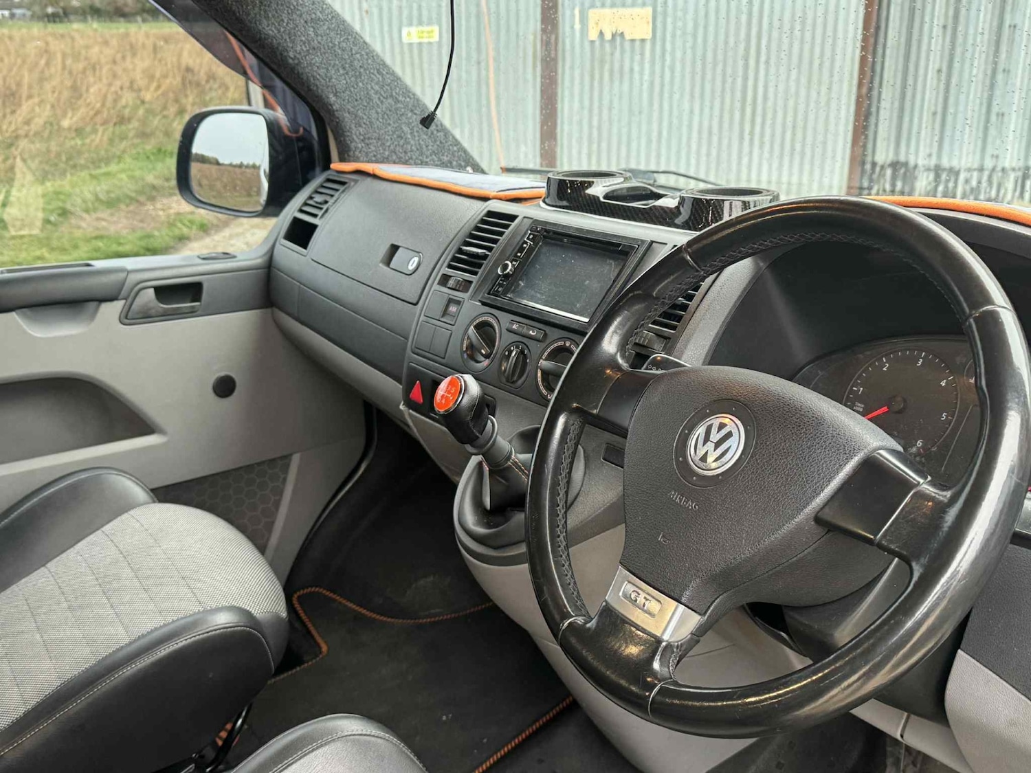 Used Volkswagen Transporter 2005 for sale - 76380244: Photo 8