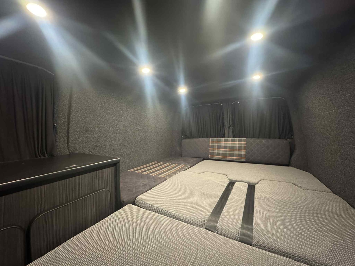 Used Volkswagen Transporter 2005 for sale - 76380244: Photo 9