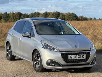 Used Peugeot 208 2018 for sale - 76355466: Photo