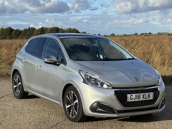 Used Peugeot 208 2018 for sale - 76355466: Photo