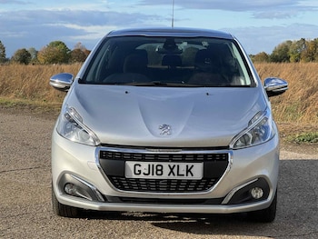 Used Peugeot 208 2018 for sale - 76355466: Photo