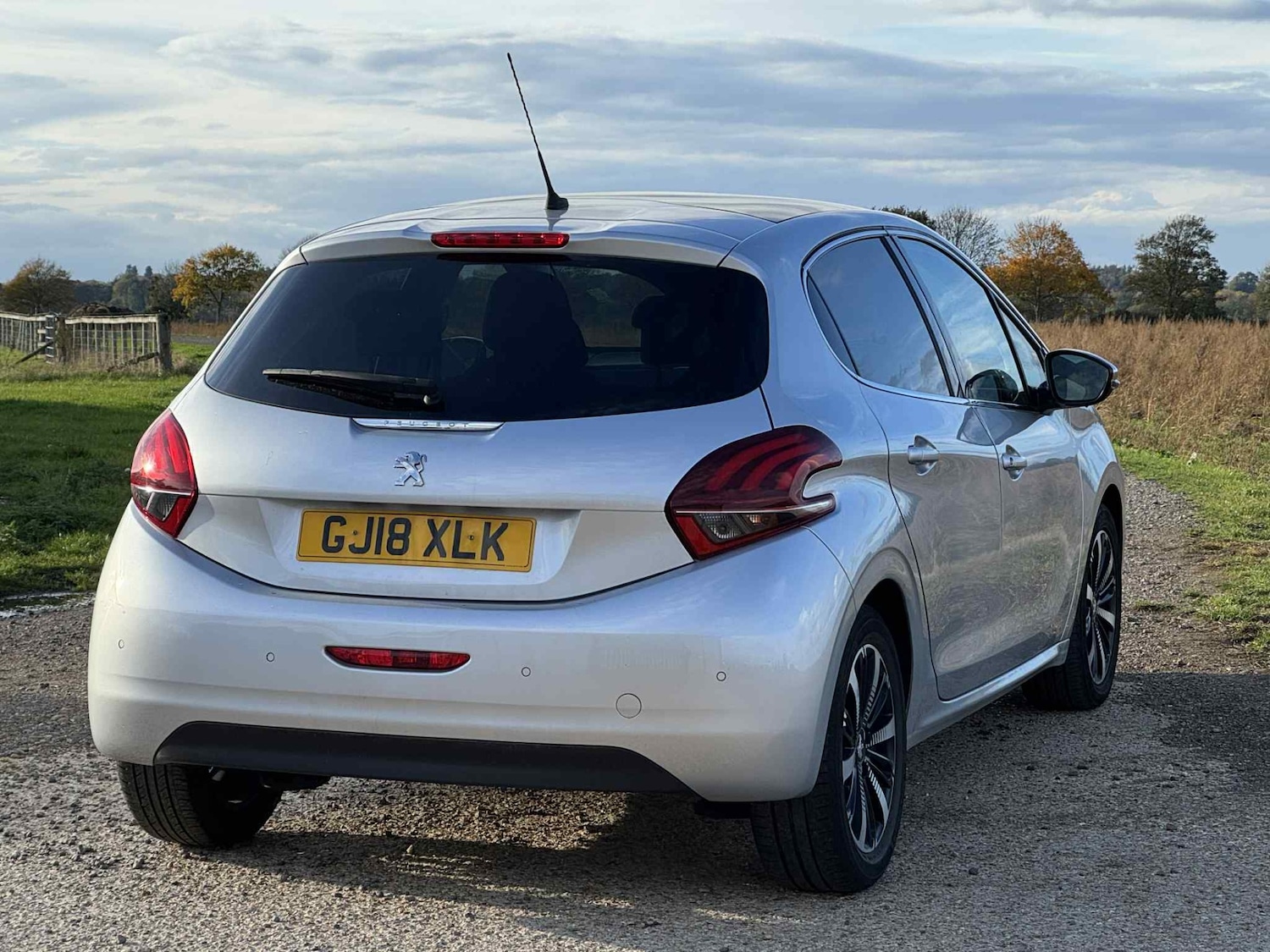 Used Peugeot 208 2018 for sale - 76355466: Photo 6