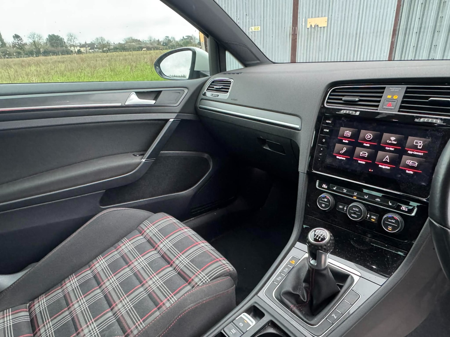 Used Volkswagen Golf 2017 for sale - 77609690: Photo 15