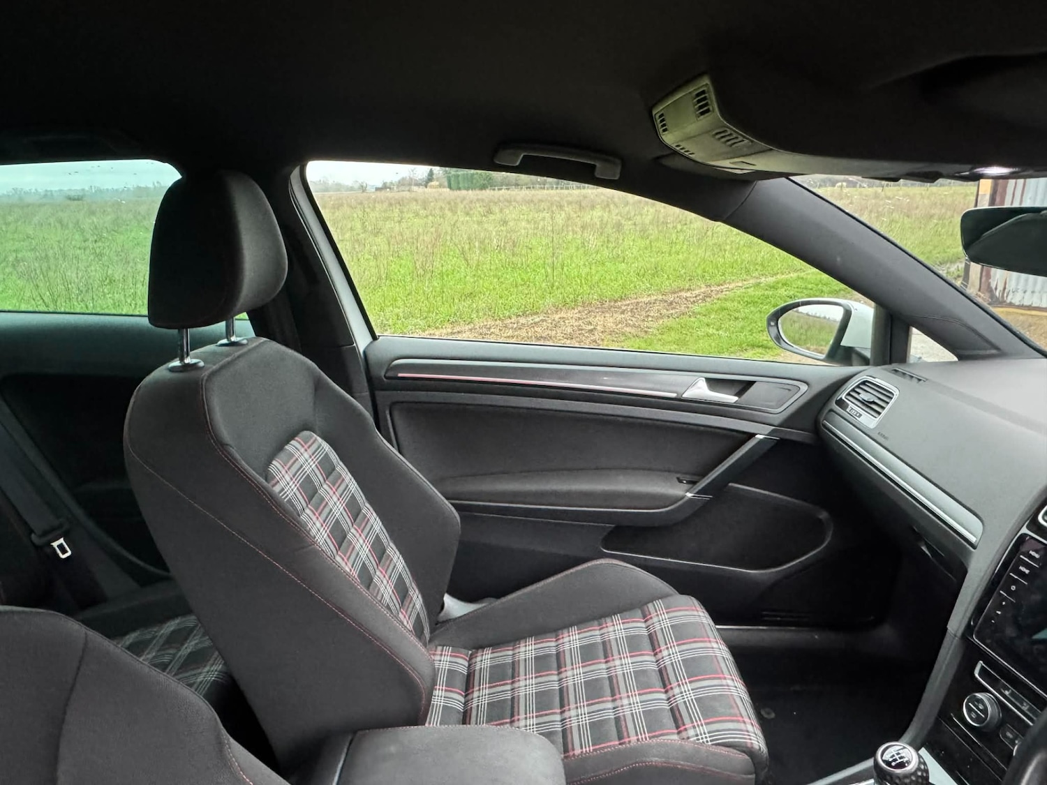 Used Volkswagen Golf 2017 for sale - 77609690: Photo 21