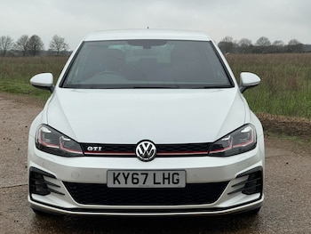 Used Volkswagen Golf 2017 for sale - 77609690: Photo