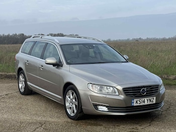 Used Volvo V70 2014 for sale - 77326028: Photo