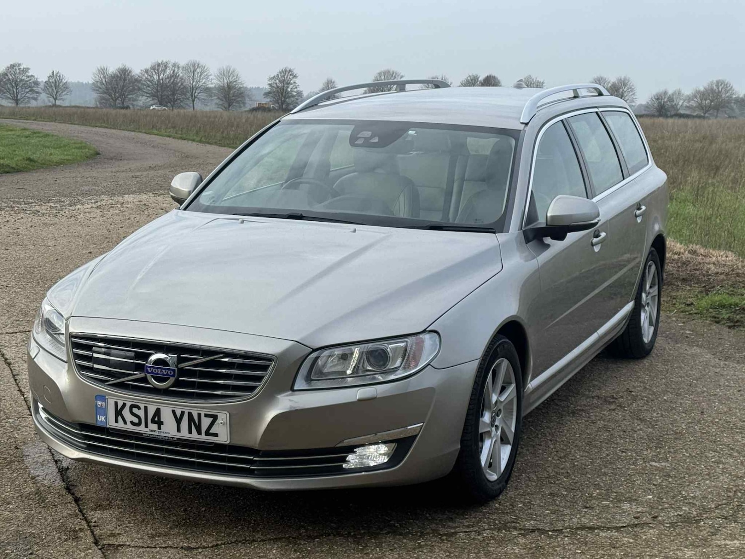 Used Volvo V70 2014 for sale - 77326028: Photo 4