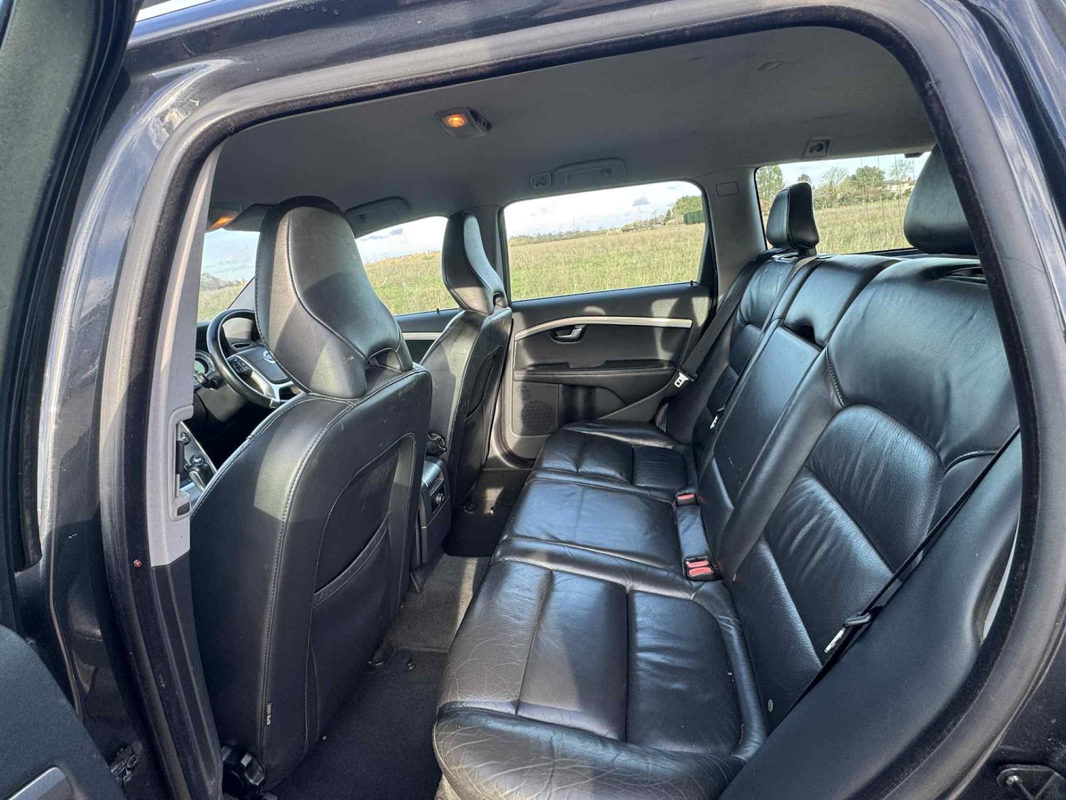 Used Volvo V70 2011 for sale - 77318271: Photo 13