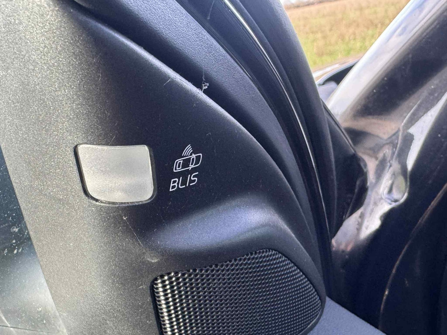 Used Volvo V70 2011 for sale - 77318271: Photo 18