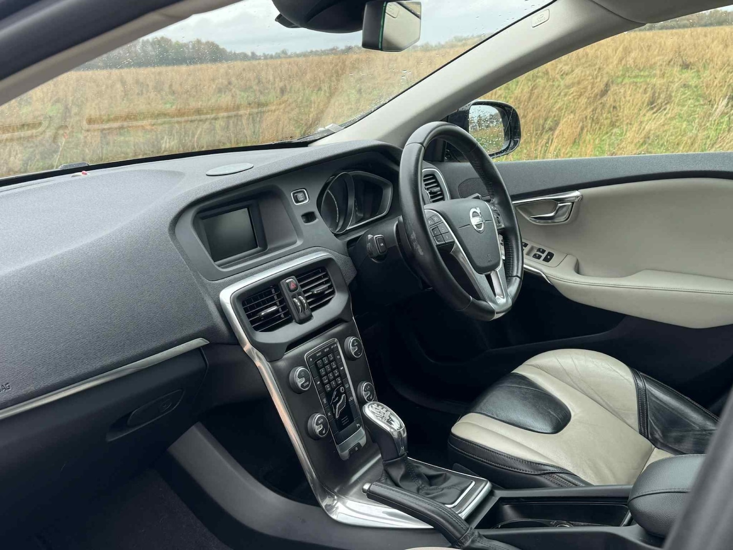 Used Volvo V40 2013 for sale - 76534266: Photo 14