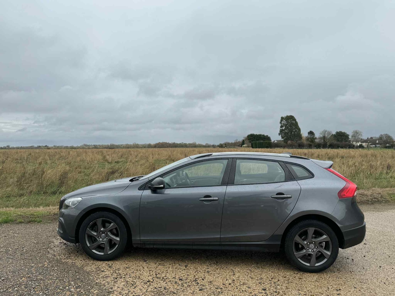 Used Volvo V40 2013 for sale - 76534266: Photo 6
