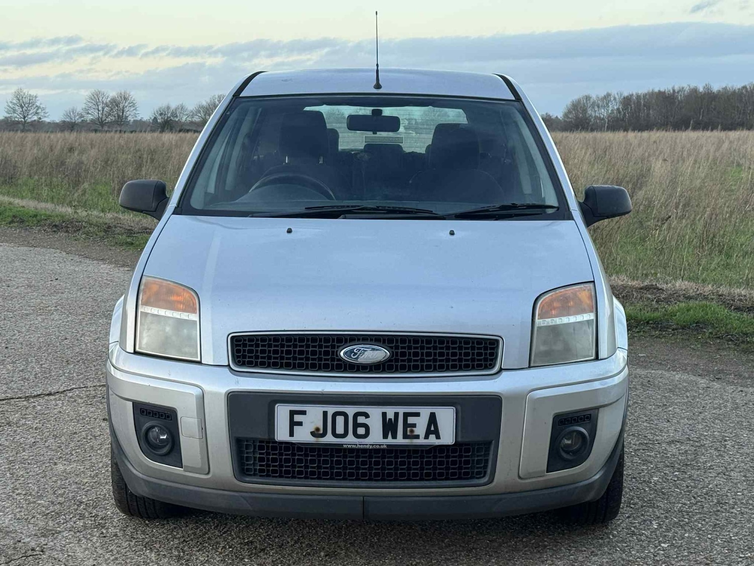 Used Ford Fusion 2006 for sale - 76910847: Photo 2