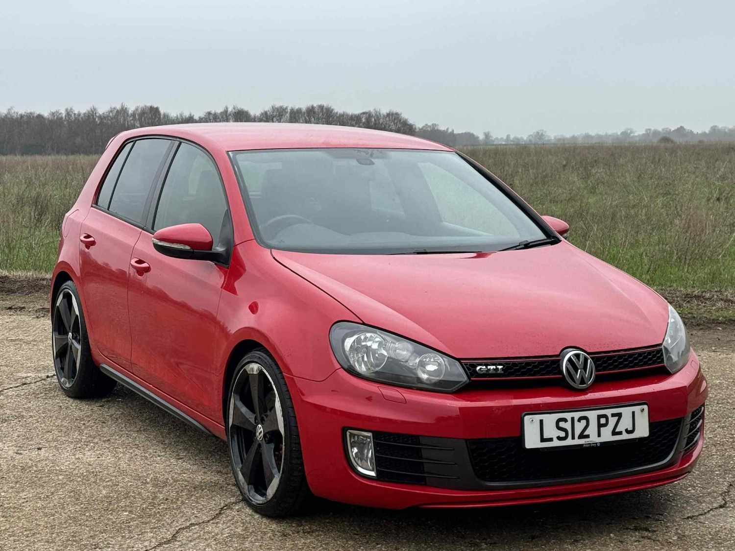 Used Volkswagen Golf 2012 for sale - 77326183: Photo 2