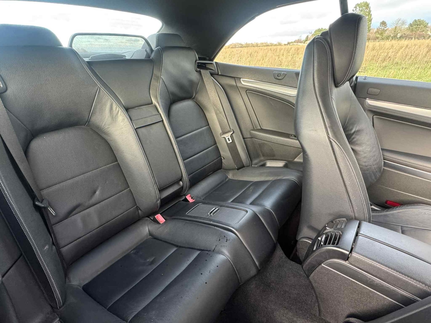 Used Mercedes-Benz E Class 2010 for sale - 76627298: Photo 19