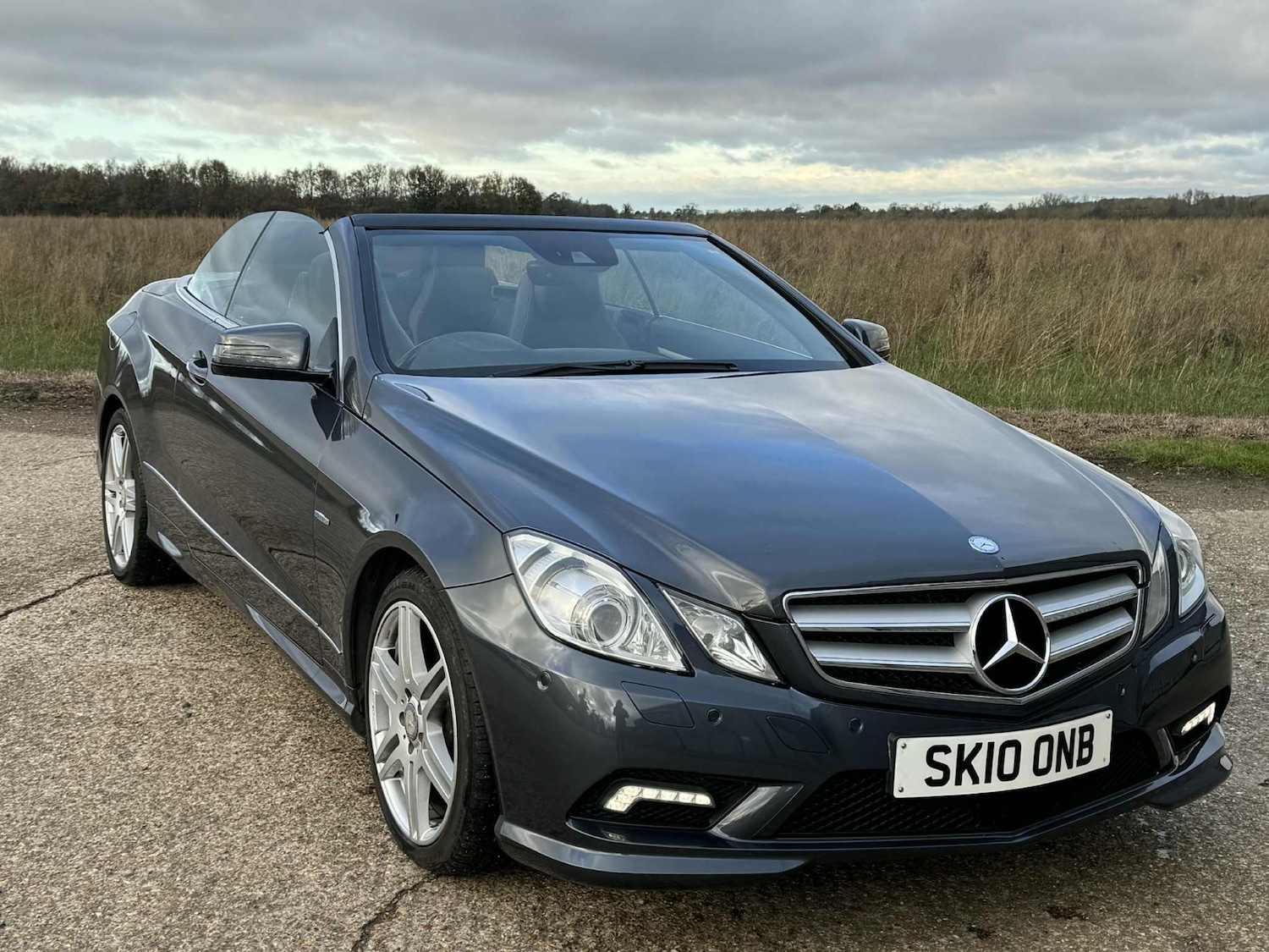 Used Mercedes-Benz E Class 2010 for sale - 76627298: Photo 2