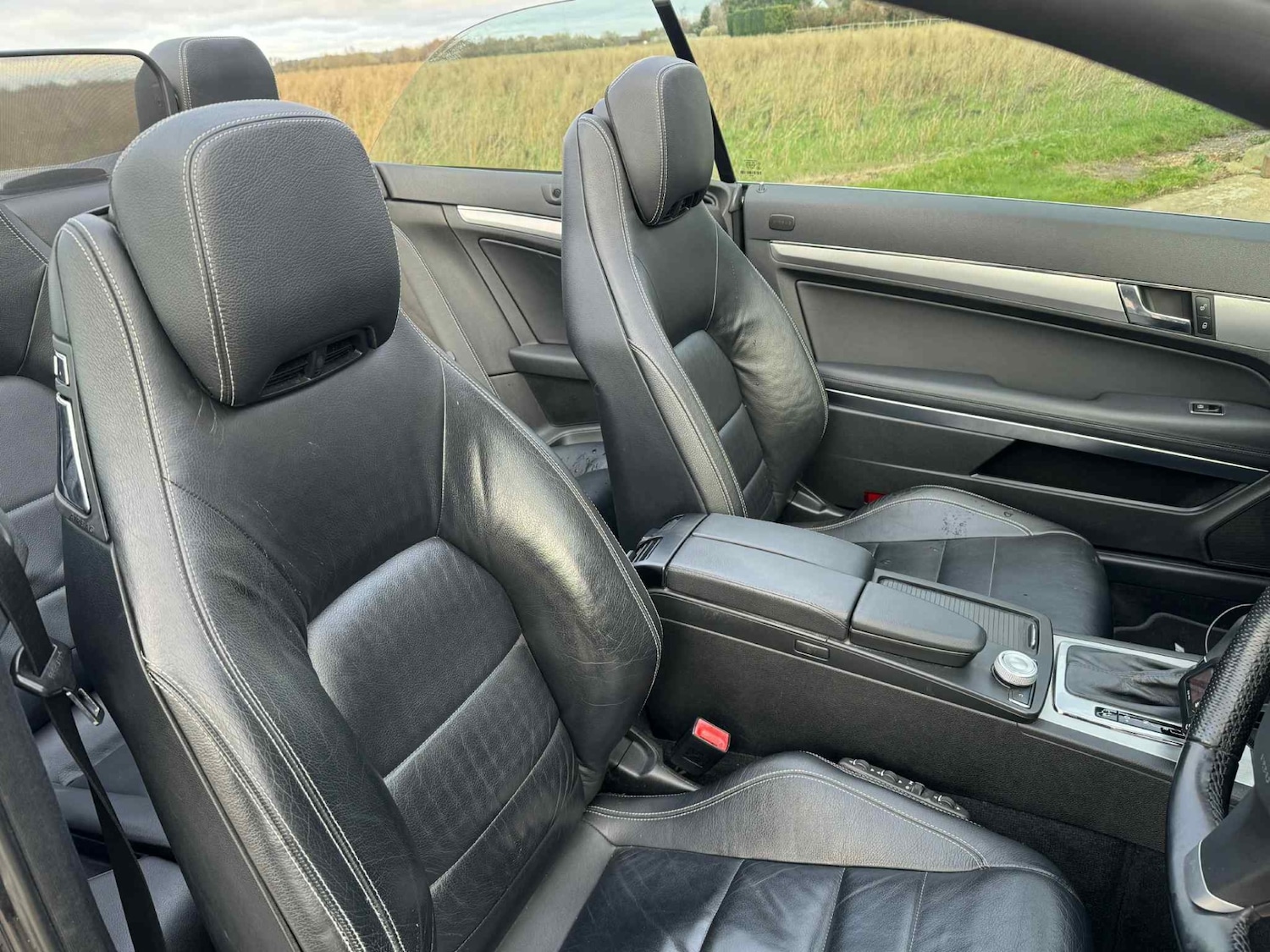 Used Mercedes-Benz E Class 2010 for sale - 76627298: Photo 21