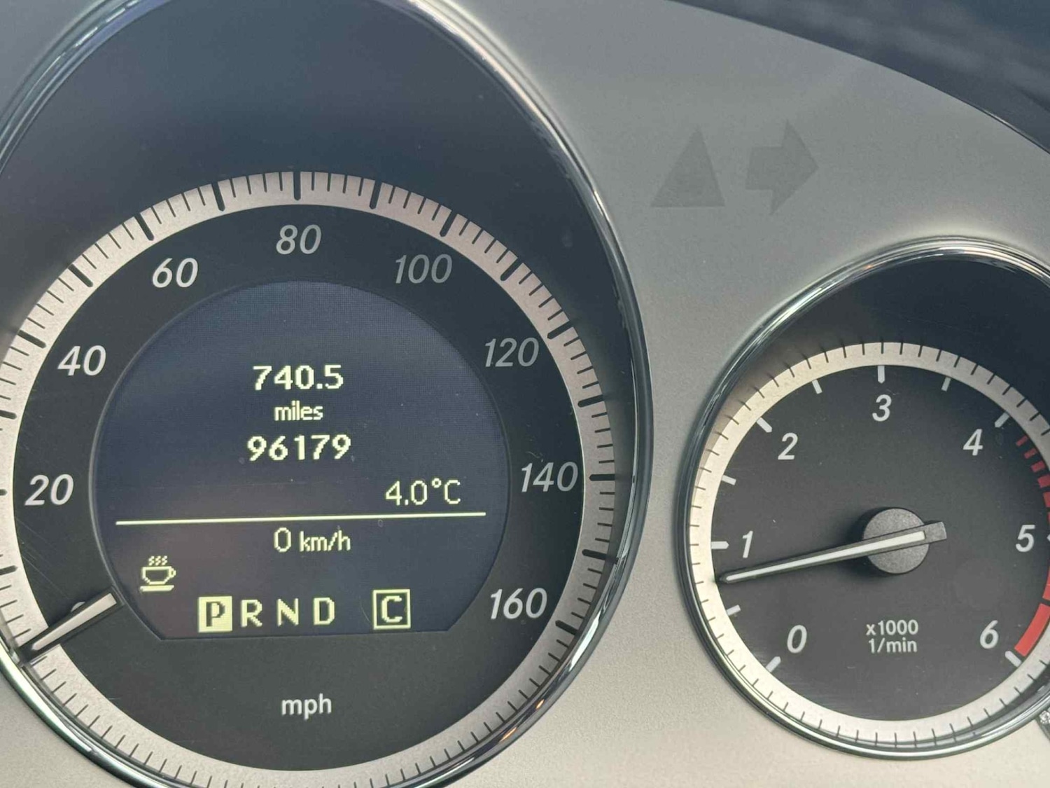 Used Mercedes-Benz E Class 2010 for sale - 76627298: Photo 25