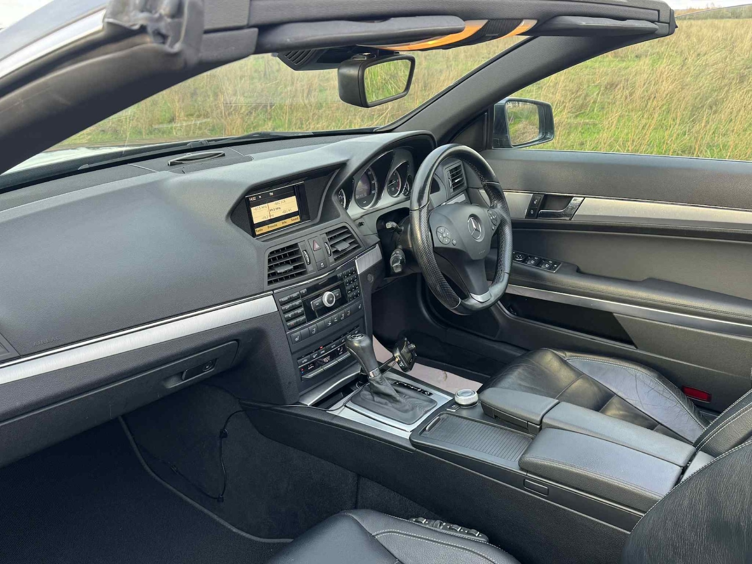 Used Mercedes-Benz E Class 2010 for sale - 76627298: Photo 27