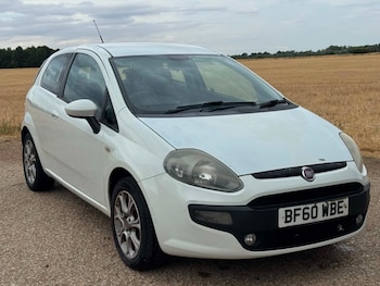 Used Fiat Punto Evo 2010 for sale - 79421610: Photo