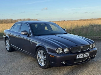 Jaguar XJ feature image