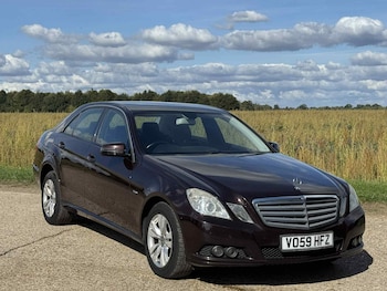 Used Mercedes-Benz E-Class 2009 for sale - 76070619: Photo 2