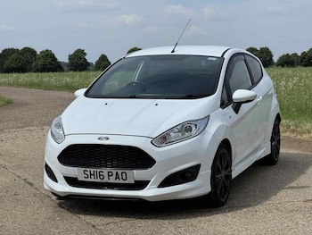 Used Ford Fiesta 2016 for sale - 75424656: Photo