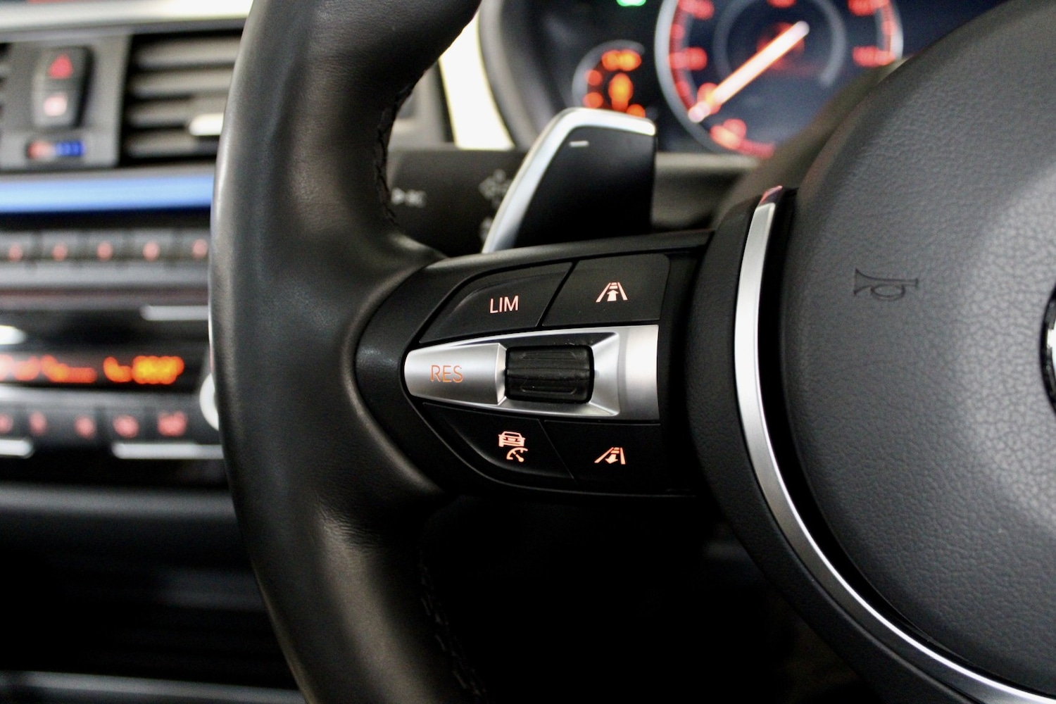 Used BMW 4 Series 2017 for sale - 76762148: Photo 57