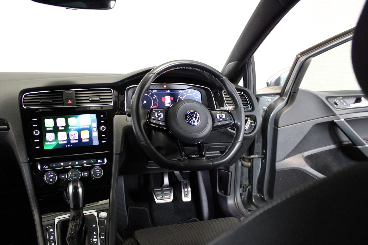 Used Volkswagen Golf 2020 for sale - 76762162: Photo 27