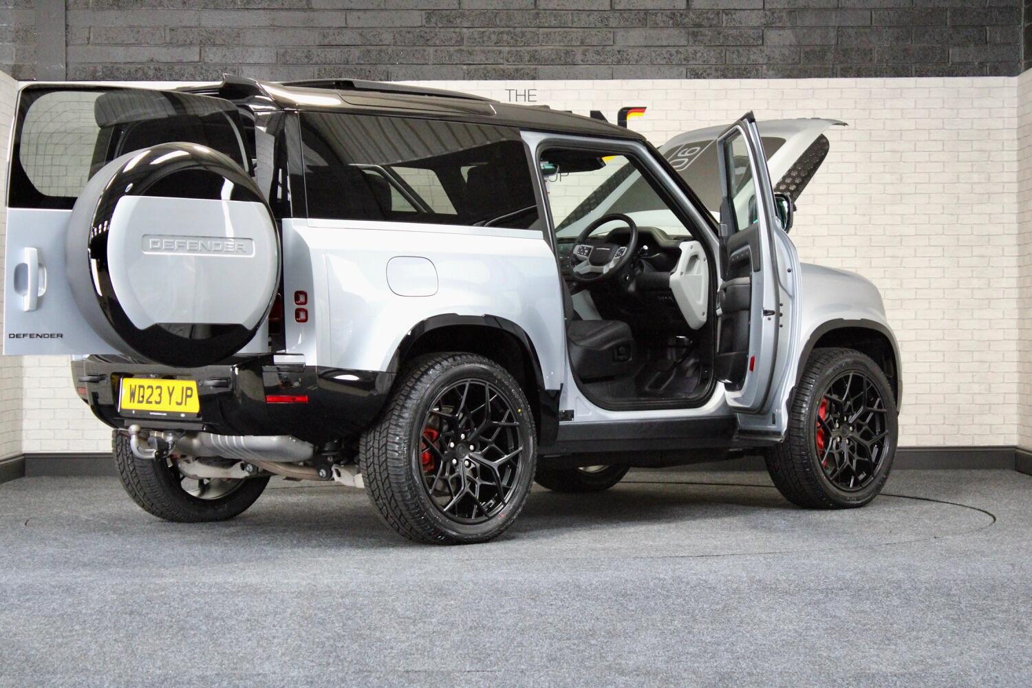 Used Land Rover Defender 90 2023 for sale - 76762134: Photo 18