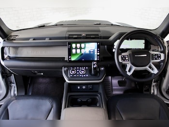 Used Land Rover Defender 90 2023 for sale - 76762134: Photo