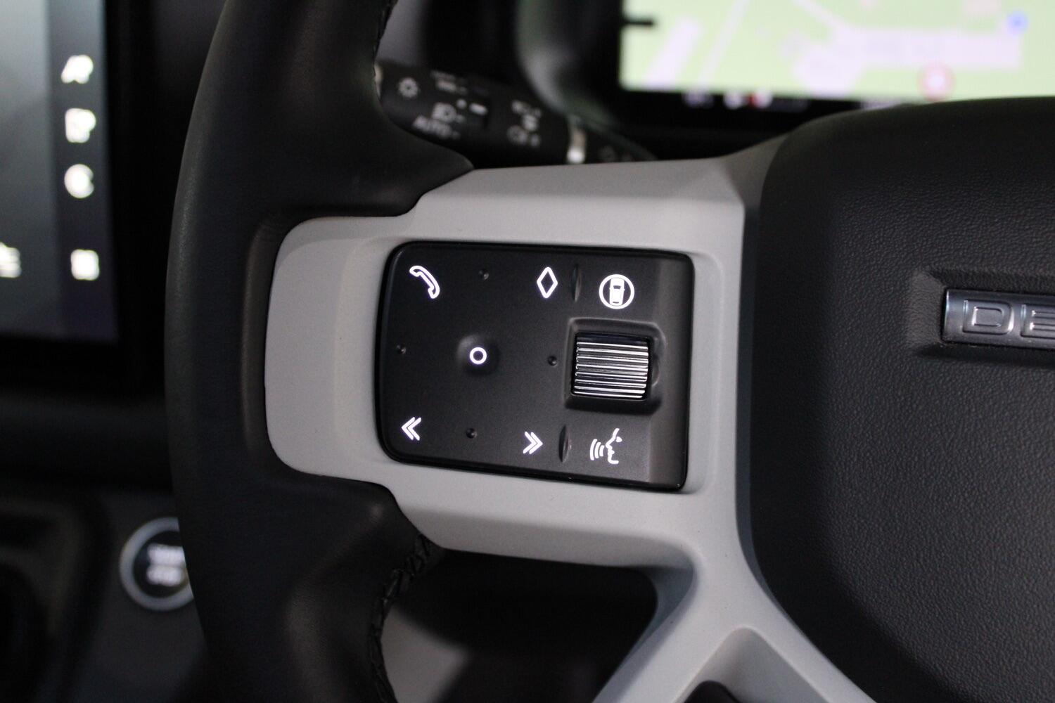 Used Land Rover Defender 90 2023 for sale - 76762134: Photo 61