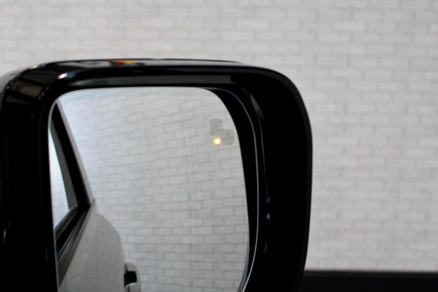 Used Land Rover Defender 90 2023 for sale - 76762134: Photo 64