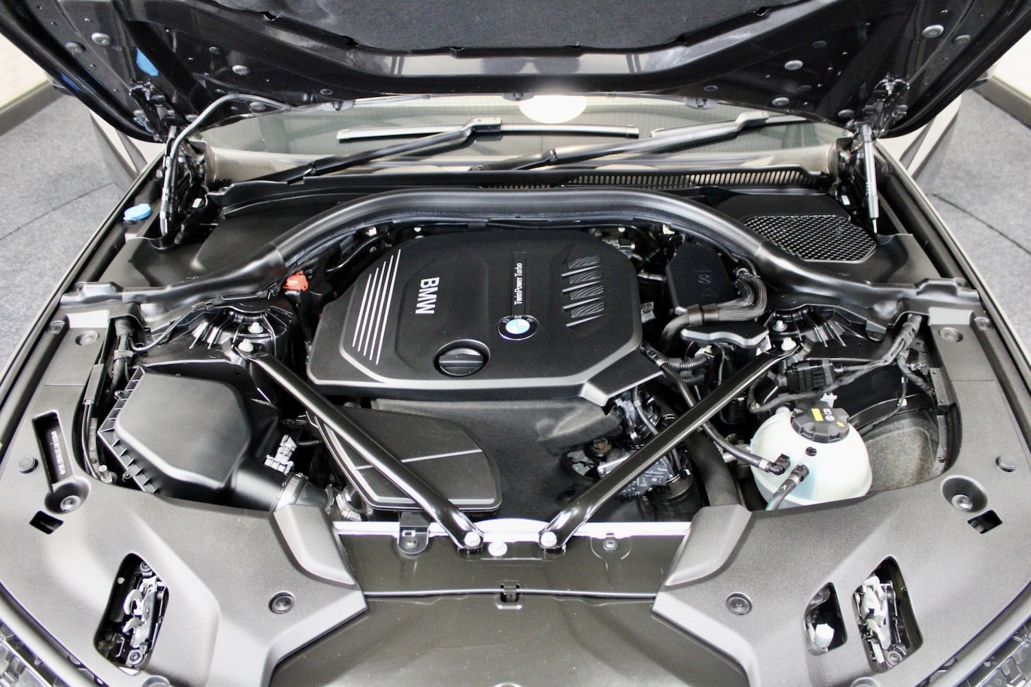 Used BMW 5 Series 2018 for sale - 76762138: Photo 18