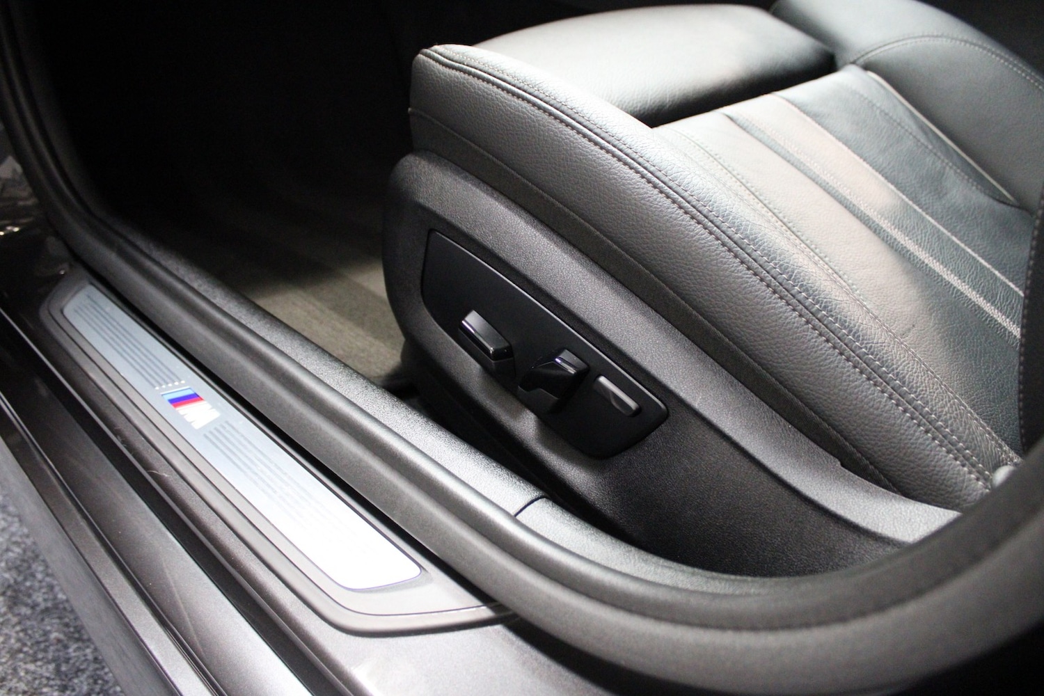 Used BMW 5 Series 2018 for sale - 76762138: Photo 25