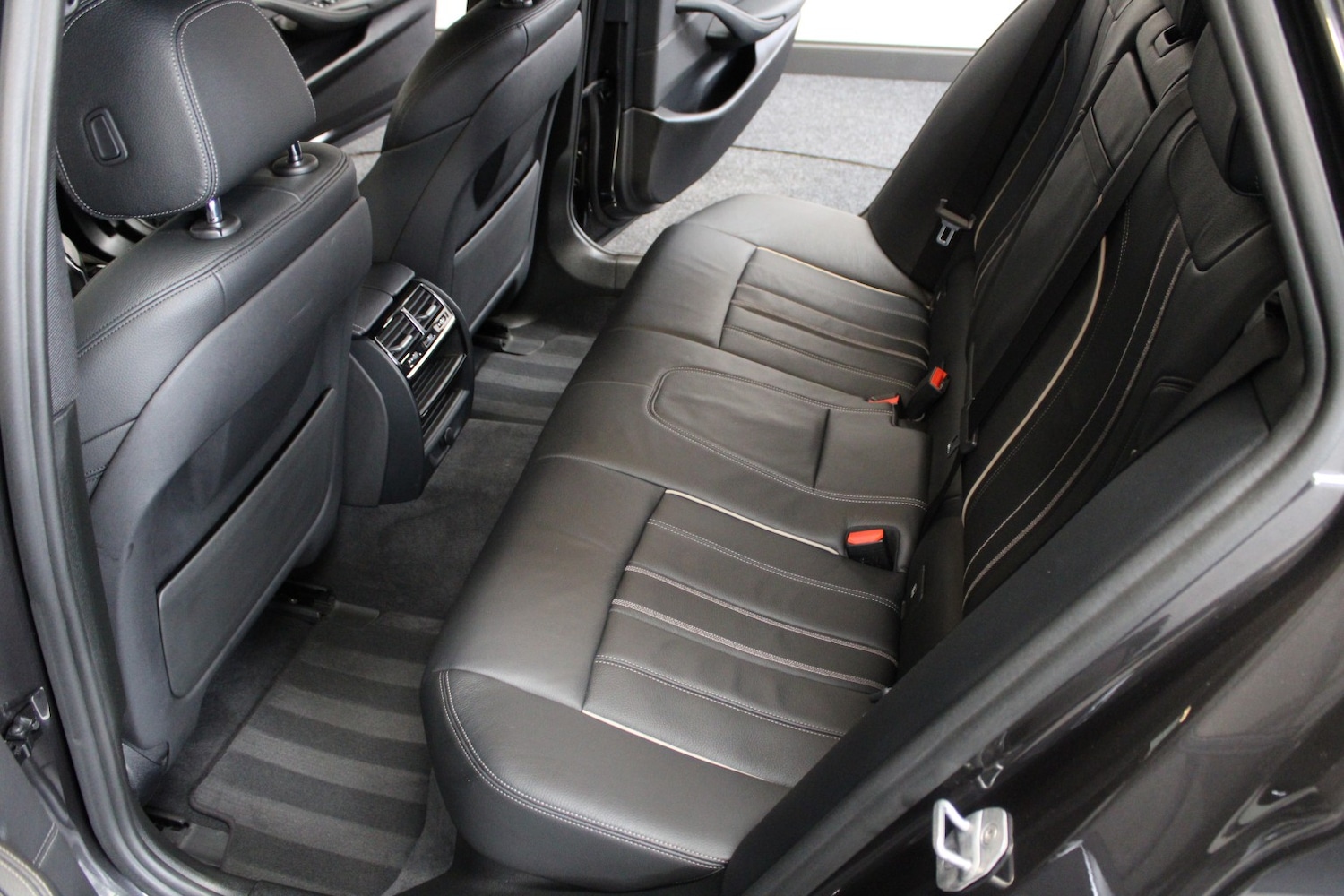 Used BMW 5 Series 2018 for sale - 76762138: Photo 30