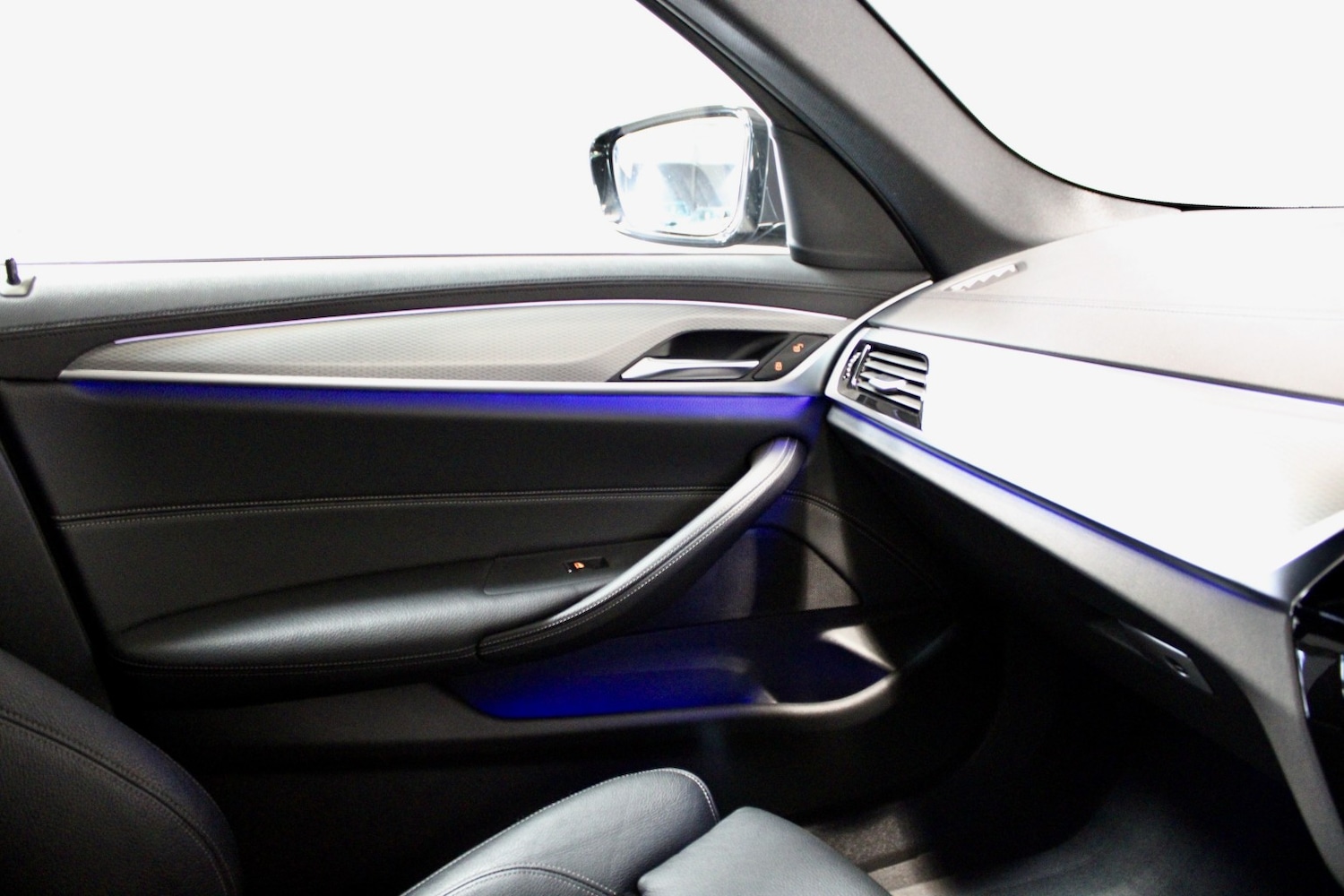 Used BMW 5 Series 2018 for sale - 76762138: Photo 60