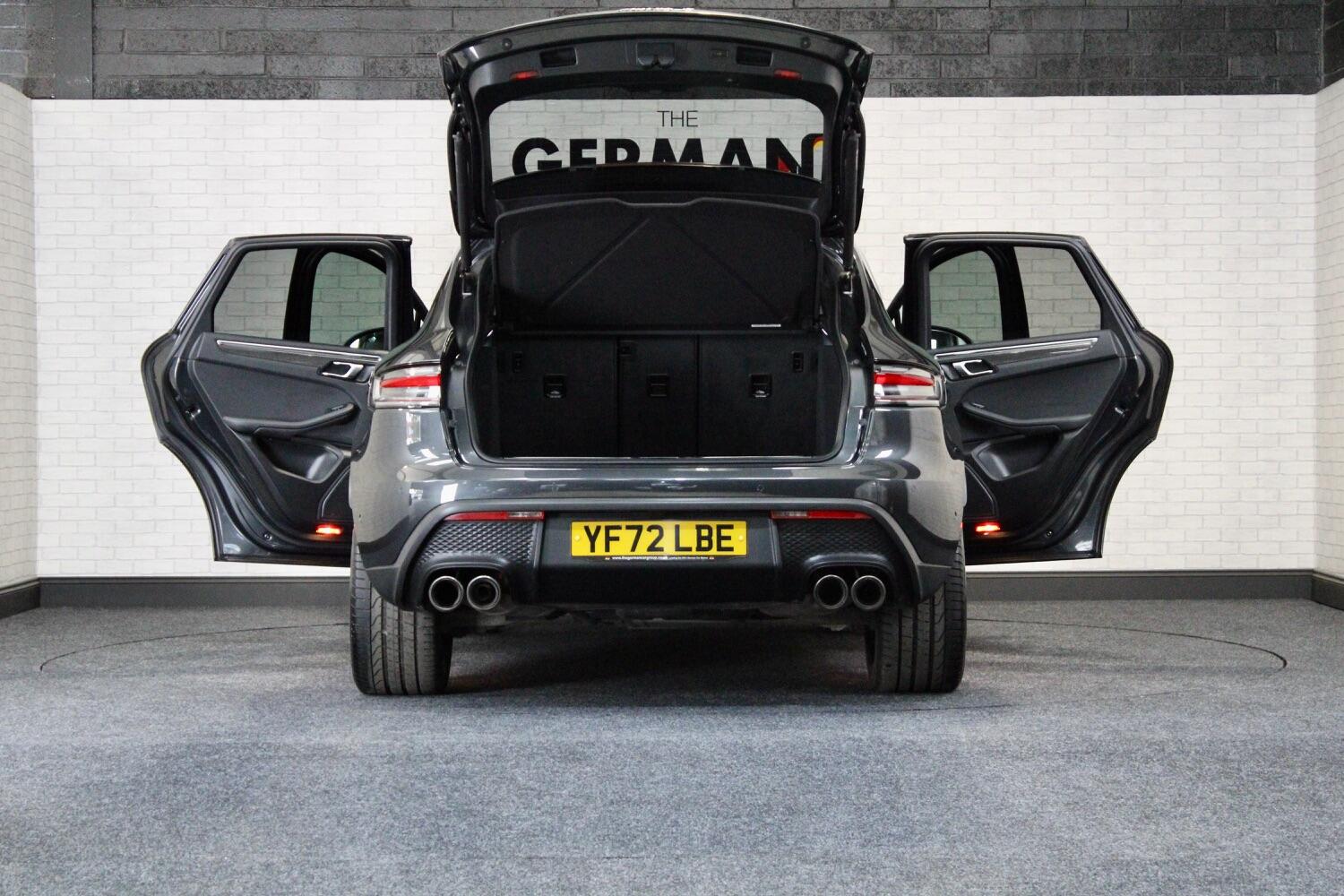 Used Porsche Macan 2022 for sale - 76762133: Photo 17